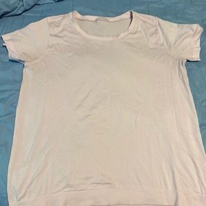 Lululemon workout tee